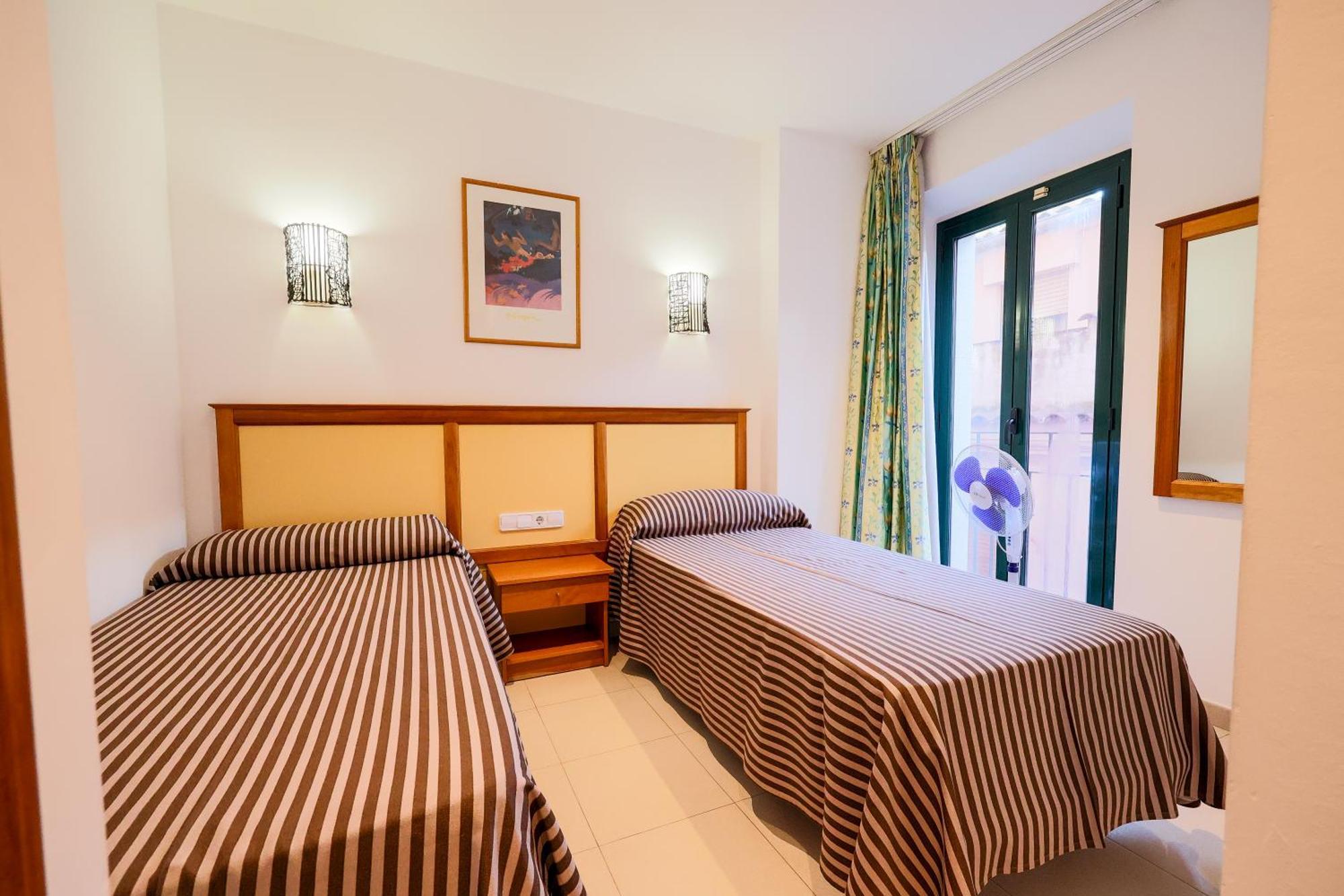 Apartamentos Royal Лорет де Мар Екстериор снимка